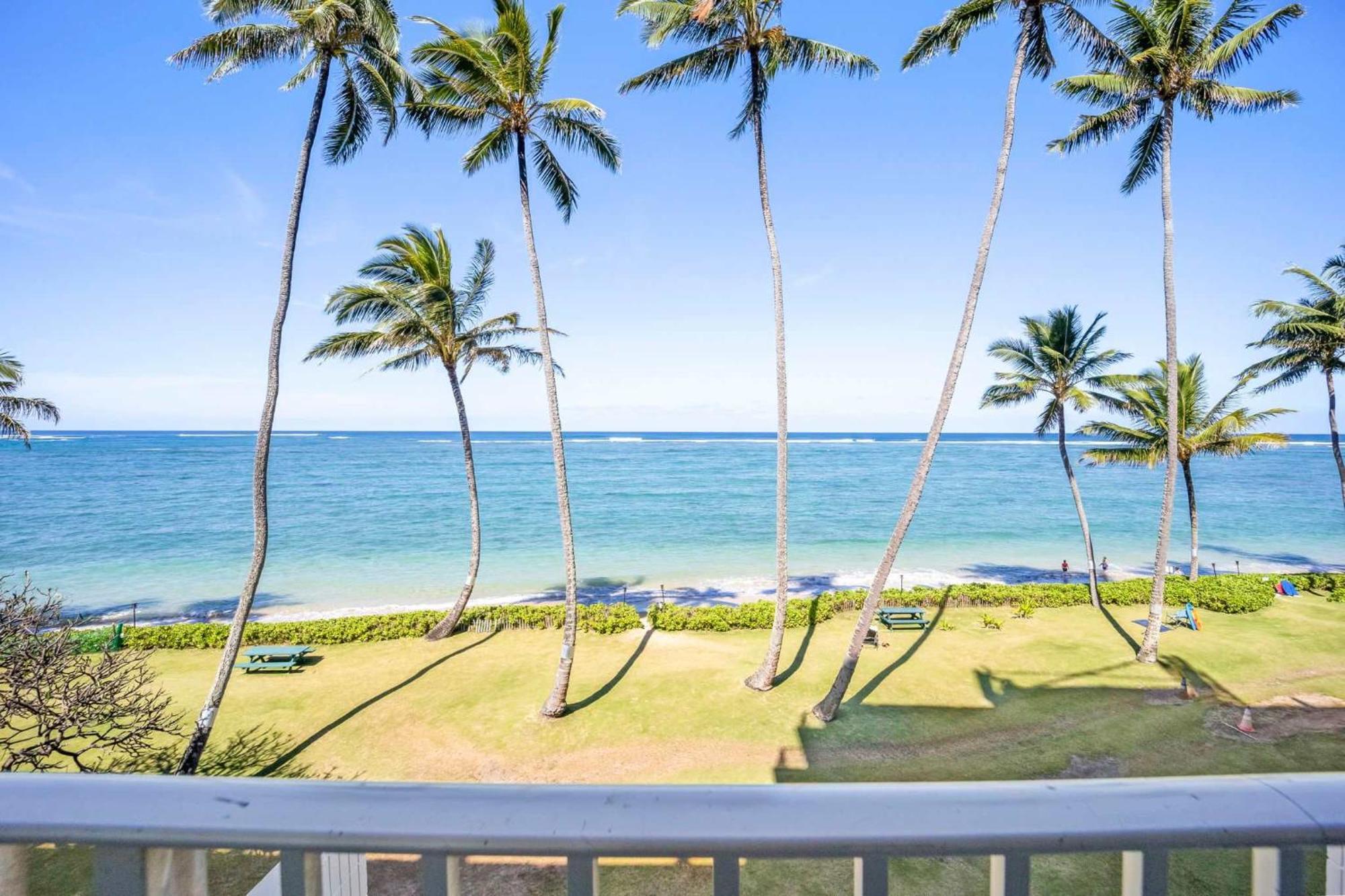 Beautiful Beachfront Condo Laie Dış mekan fotoğraf
